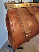Load image into Gallery viewer, Doctor Handbag Genuine Italian Leather