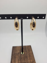 Load image into Gallery viewer, Gold Cresent Moon Earrings
