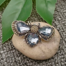 Load image into Gallery viewer, Glamourous Glass Rhinestone Bee Brooch

