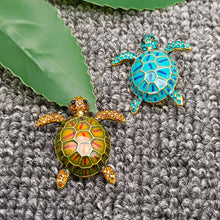 Load image into Gallery viewer, Turtle Brooch: Green
