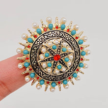 Load image into Gallery viewer, Bohemian Cameo Brooch
