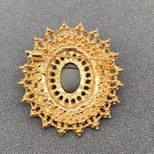 Load image into Gallery viewer, Vintage Rhinestone Oval Brooch
