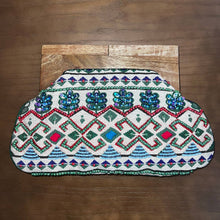 Load image into Gallery viewer, Beaded Cotton Clutch Bag Wooden Handle
