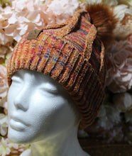Load image into Gallery viewer, Women&#39;s beanie with pom Tan
